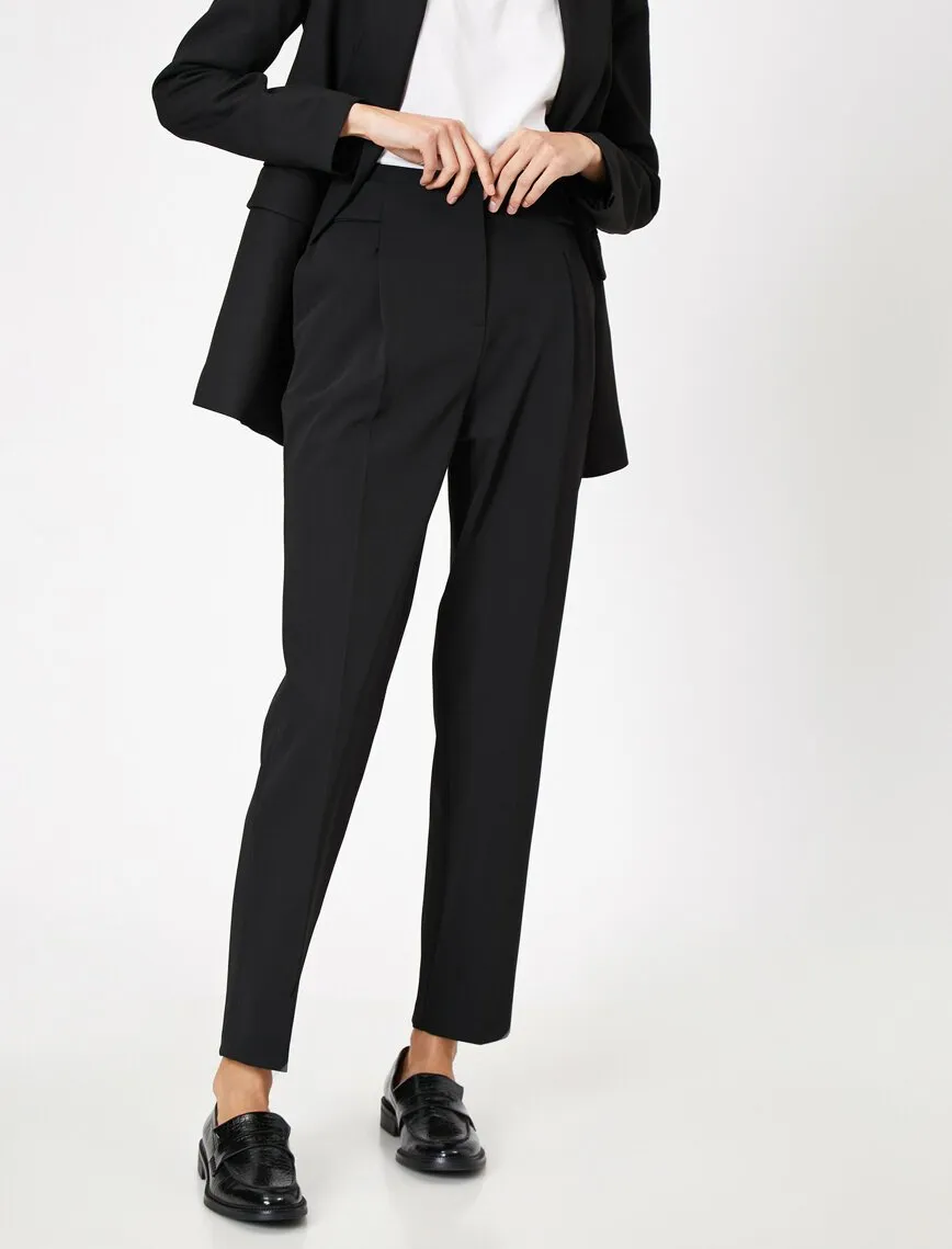 16289 Black Slim Fit Trousers