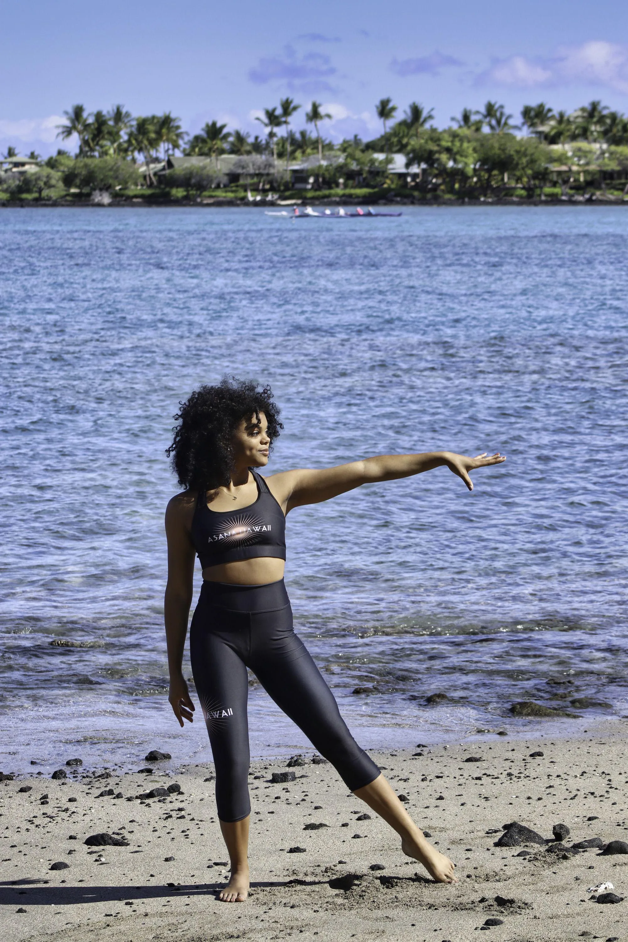 Astro Sol Yoga Capri Leggings