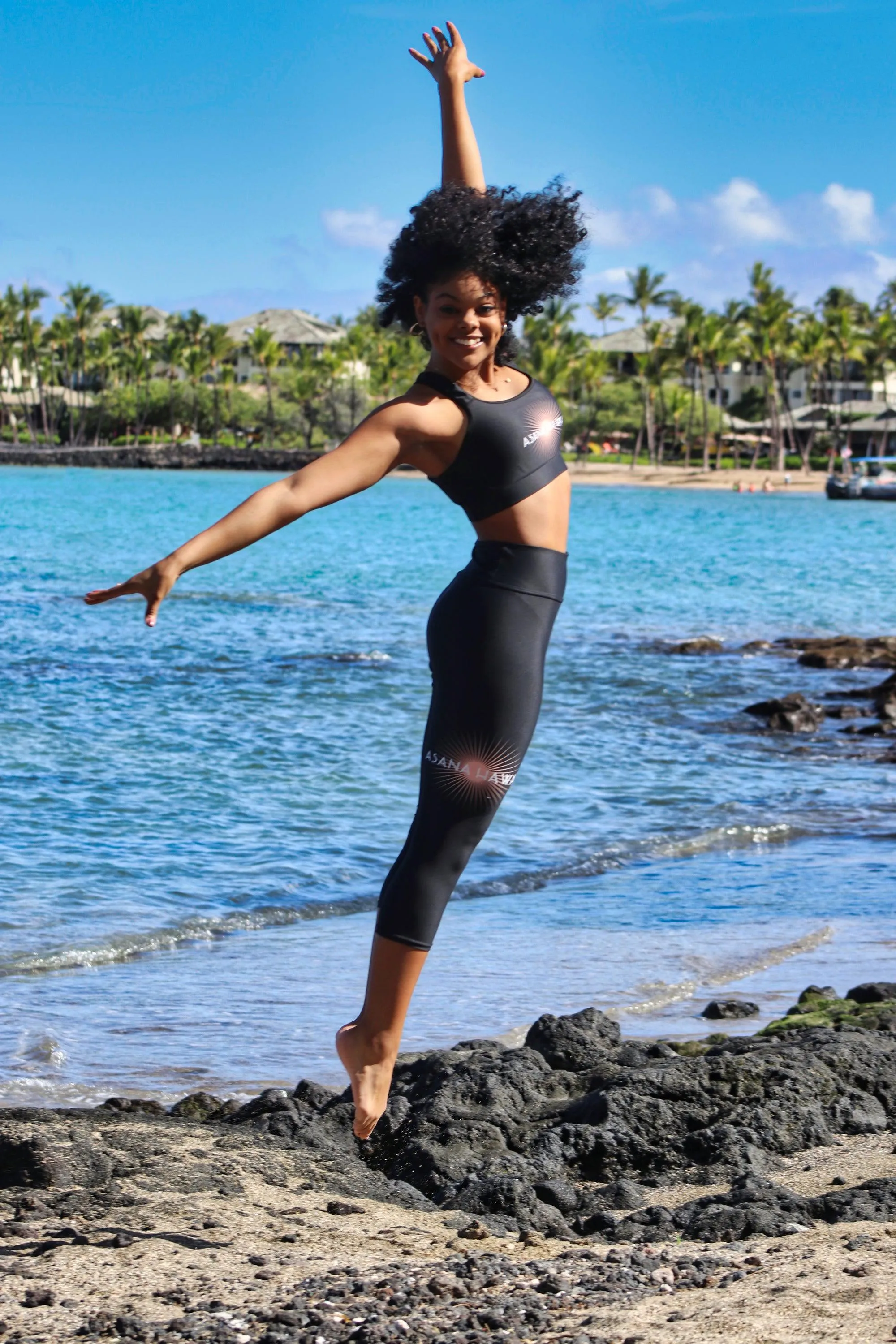 Astro Sol Yoga Capri Leggings