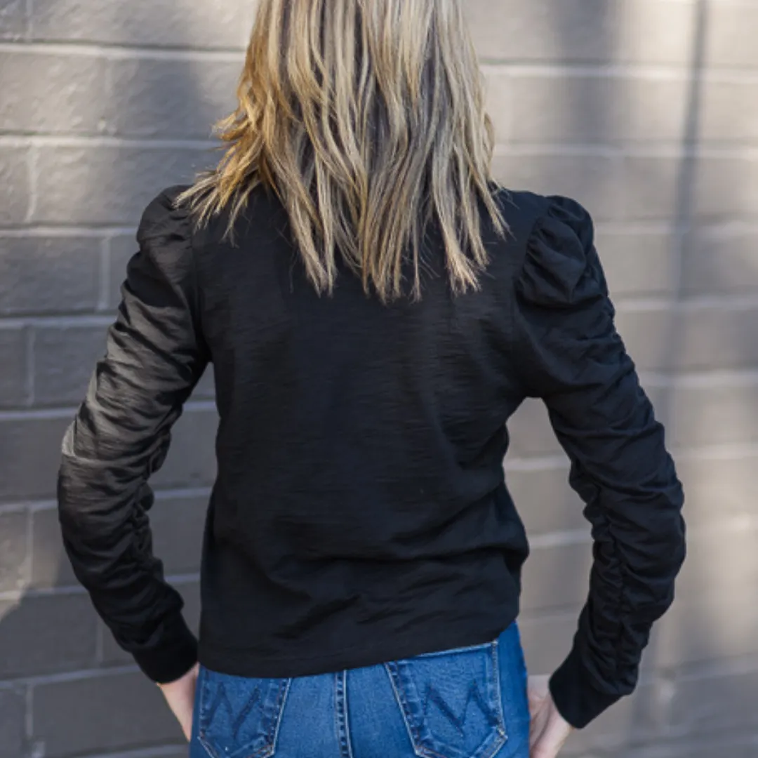 Elle Ruched Long Sleeve Tee in Black