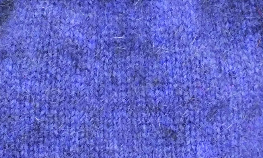 PLAIN CREW NECK JUMPER