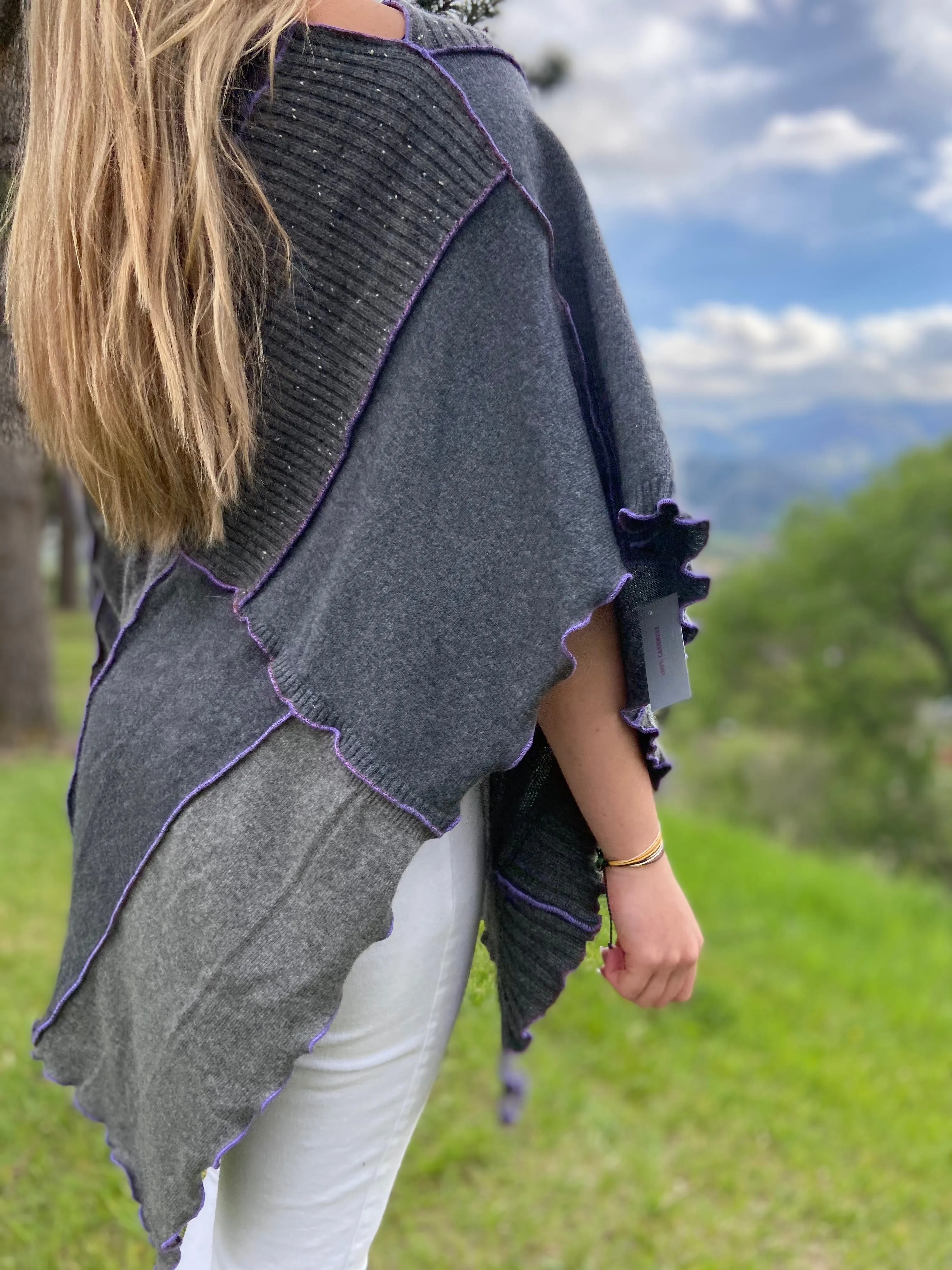 Recycled 100% Cashmere Poncho ‘Charcoal🪙Embers’