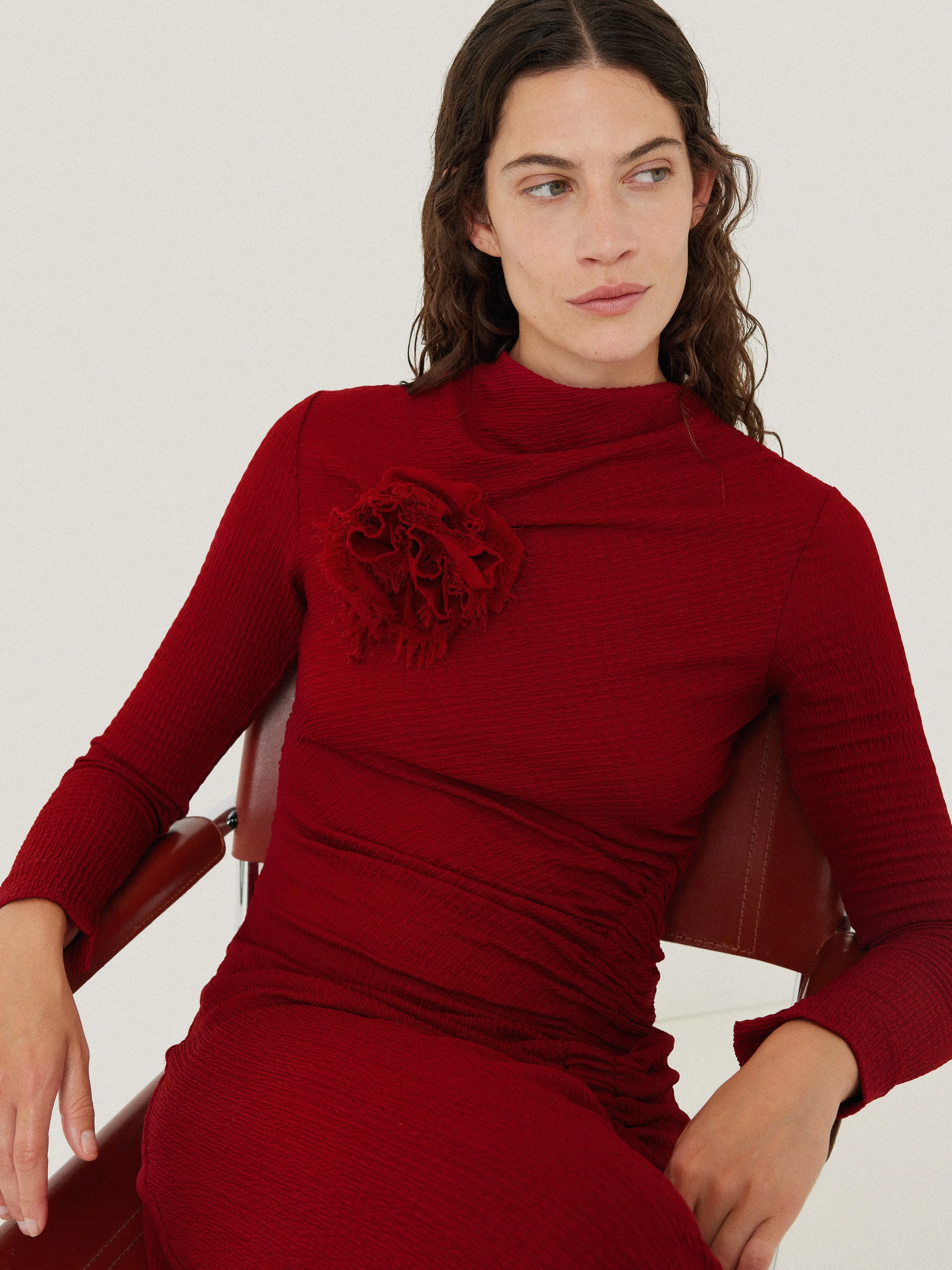 Ruffle Corsage Brooch | Red